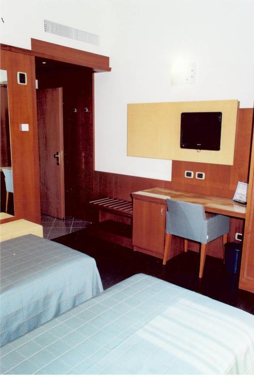 Locanda Sant'Ambrogio Cislago Номер фото