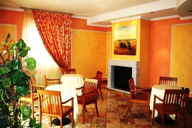 Locanda Sant'Ambrogio Cislago Экстерьер фото